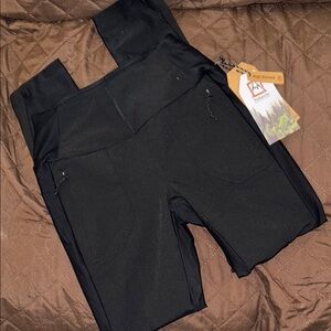 Avalanche Black Leggings Sleek Versatile Bottoms